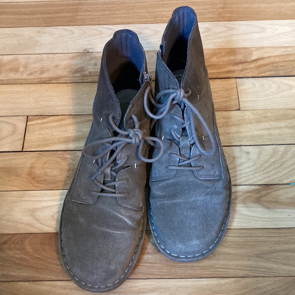 Clarks Timitha Key brown booties - Picture 3 of 6